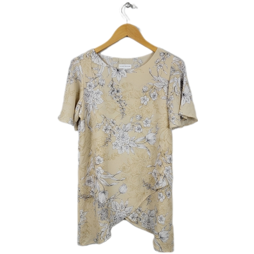 🆕️Susan Graver Floral Crossover Hem Flutter Sleeve Top